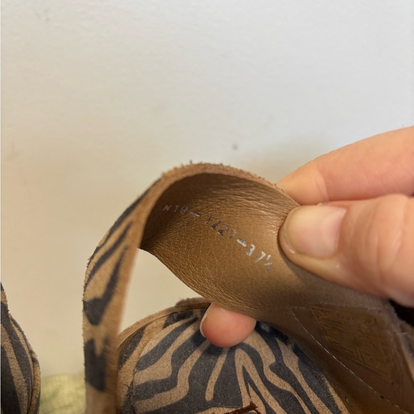Pedro Garcia West Tan Black Zebra Suede Heel Sandals Size 37.5 - Picture 6 of 9